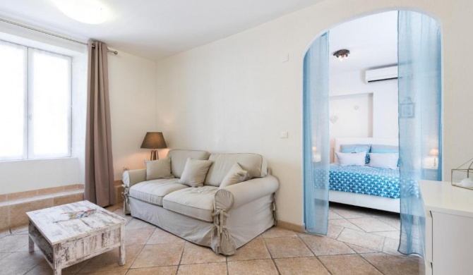 1 Bedroom apartment in Nice Port