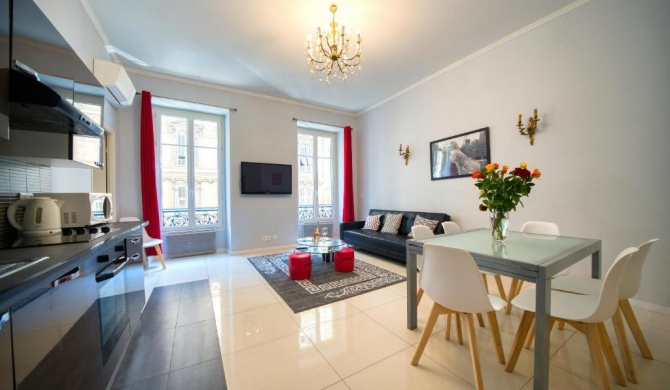 Lusso 5 beds Central Apartment