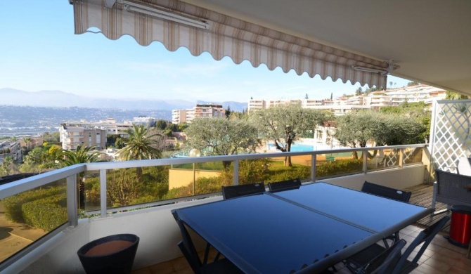 Appartement 5 personnes avec piscine sur la Corniche Fleurie à Nice