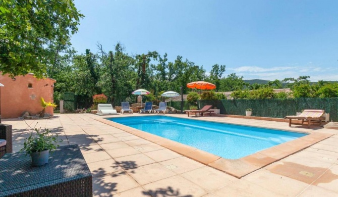 Villa de 3 chambres avec piscine privee et jardin clos a Rocbaron