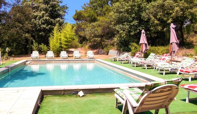 Villa de 6 chambres avec piscine privee et jardin clos a Vaison la Romaine