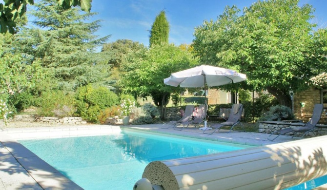 Splendid Villa in Viens with Swimming Pool